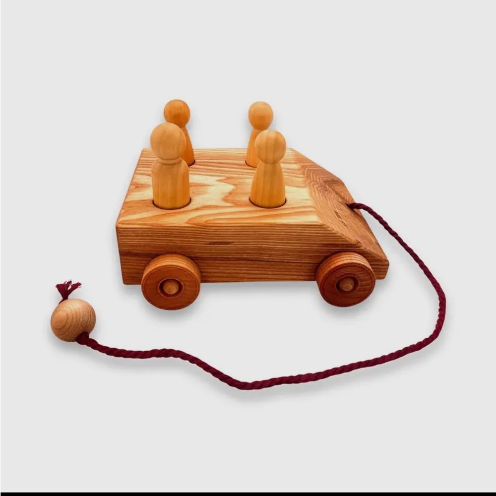 Wooden Pull Toy with Figures